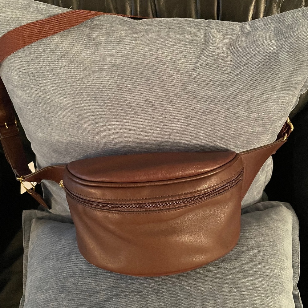 Never Used with tags Coach Vintage Canteen Waist Pouch